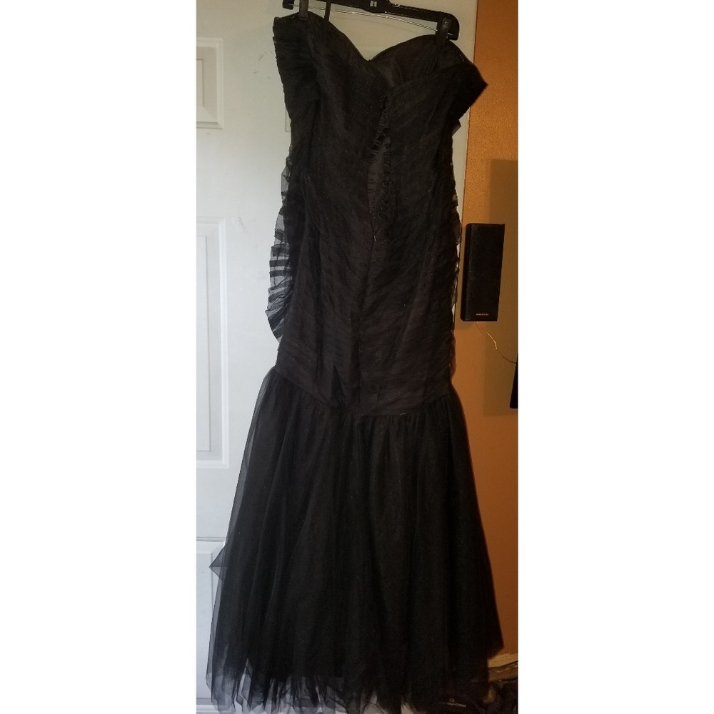 Celeb black prom dress